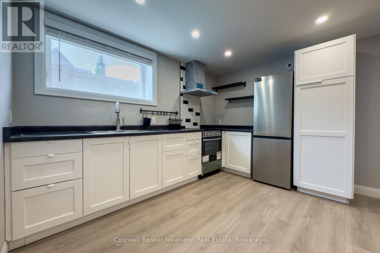 Lower - 97 Lovett Lane, Guelph, Ontario  N1G 0H1 - Photo 8 - X12323192