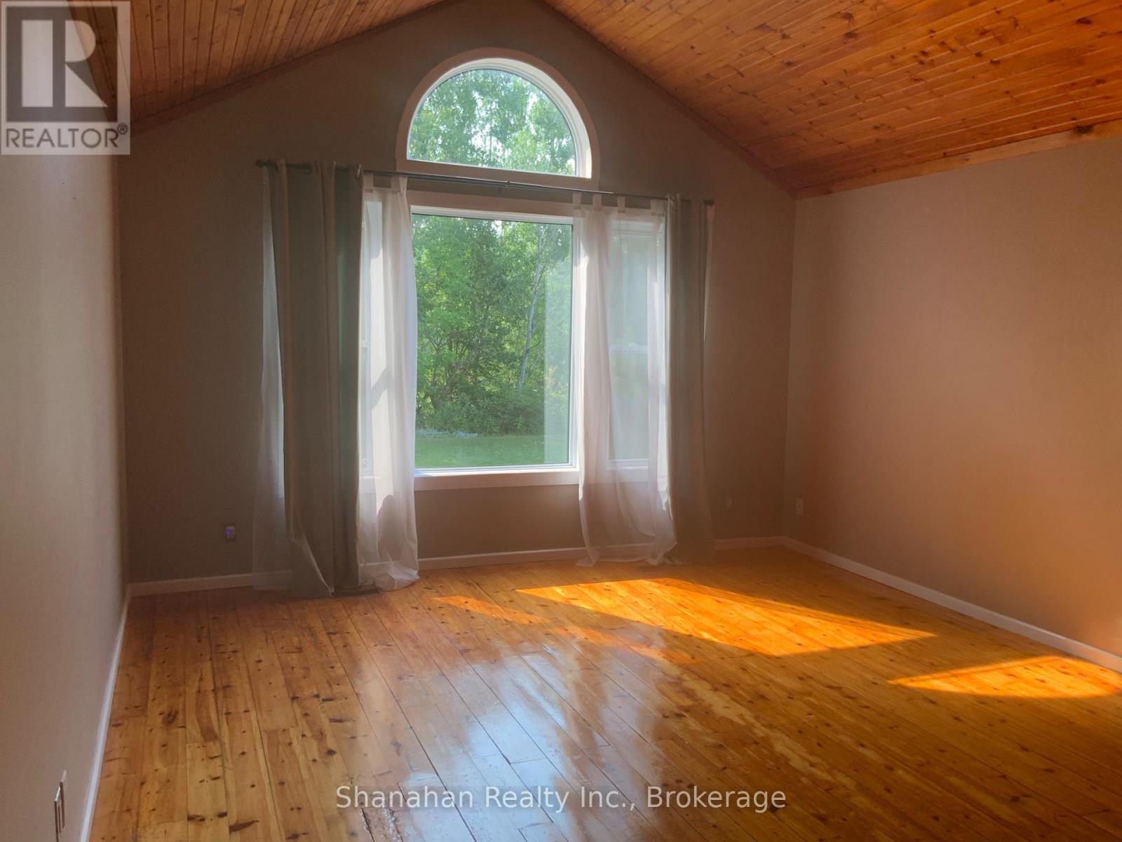 20 Cape Hurd Road, Northern Bruce Peninsula, Ontario  N0H 2R0 - Photo 9 - X12323273