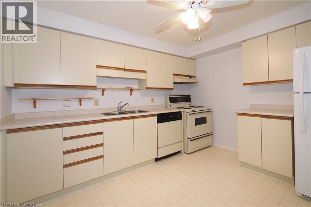 35 Green Valley Drive Unit# 1601, Kitchener, Ontario  N2P 2A5 - Photo 15 - 40756578