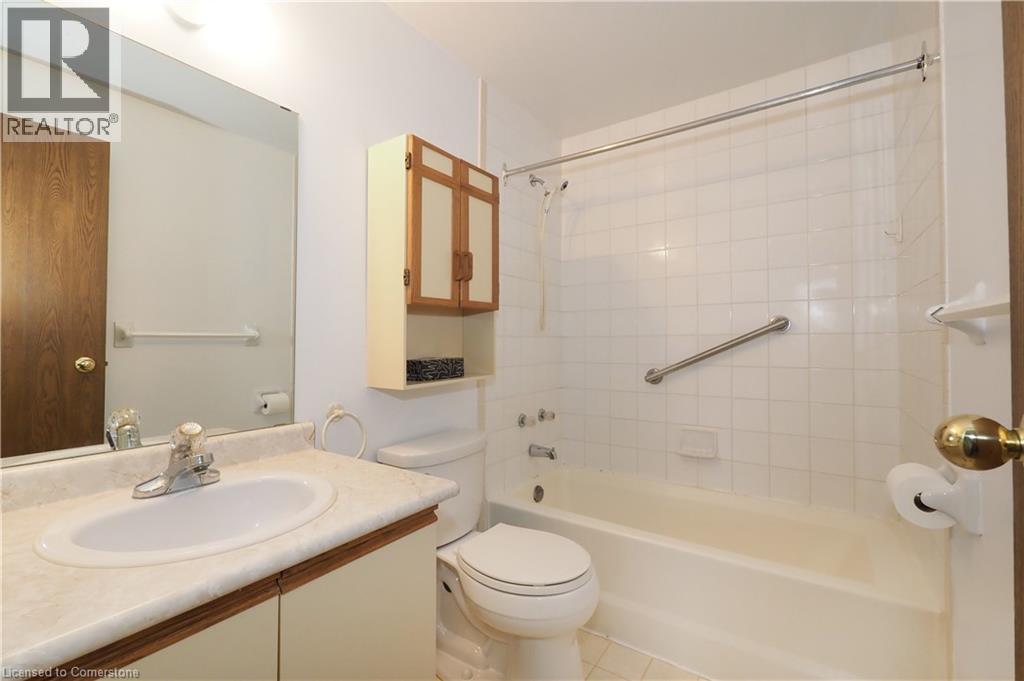 35 Green Valley Drive Unit# 1601, Kitchener, Ontario  N2P 2A5 - Photo 23 - 40756578