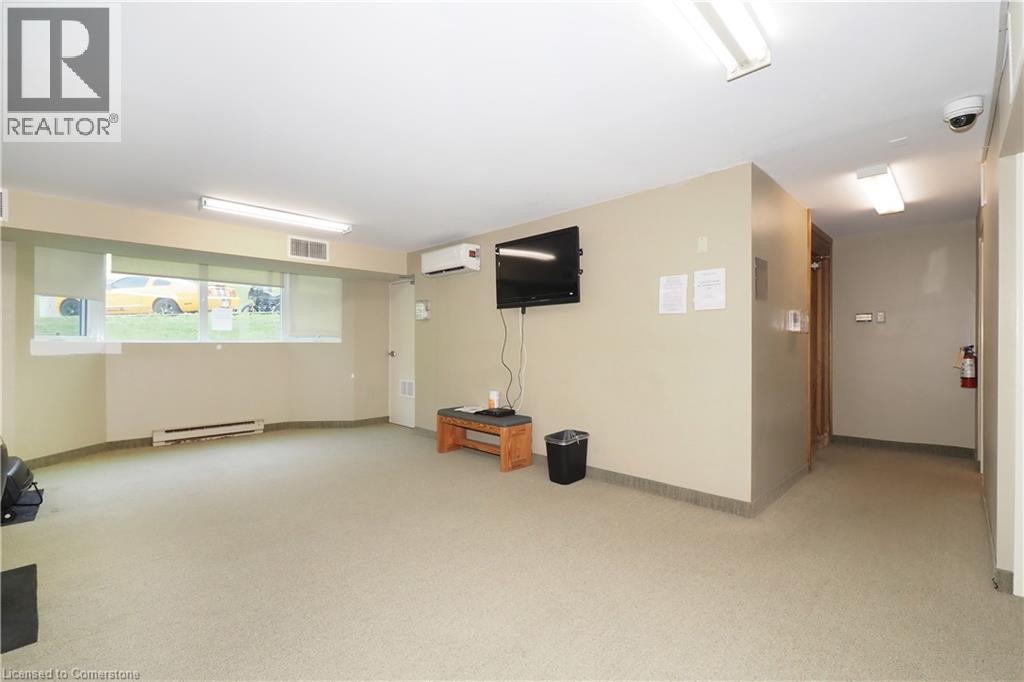 35 Green Valley Drive Unit# 1601, Kitchener, Ontario  N2P 2A5 - Photo 38 - 40756578