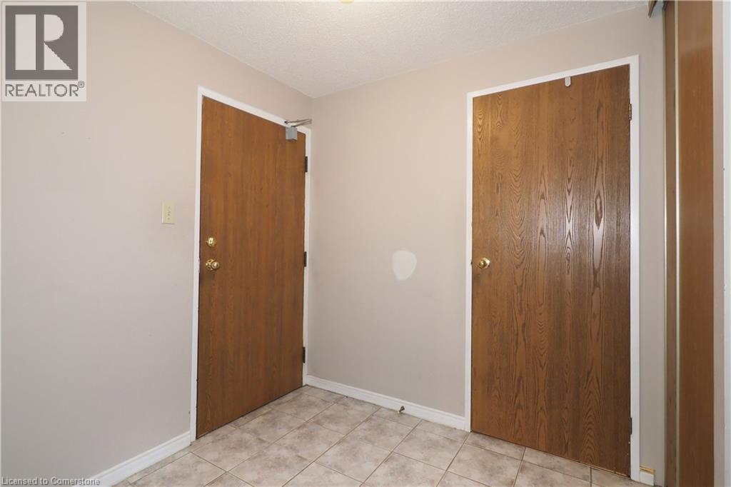 35 Green Valley Drive Unit# 1601, Kitchener, Ontario  N2P 2A5 - Photo 9 - 40756578