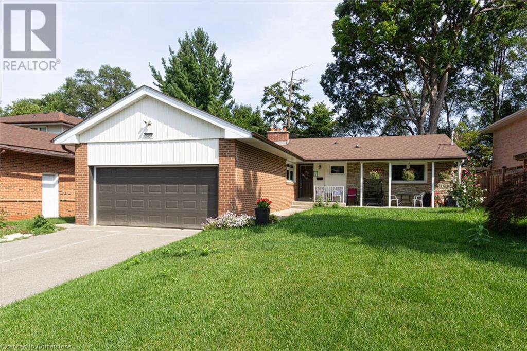 3438 Enniskillen Circle, Mississauga, Ontario  L5C 2N1 - Photo 2 - 40757173