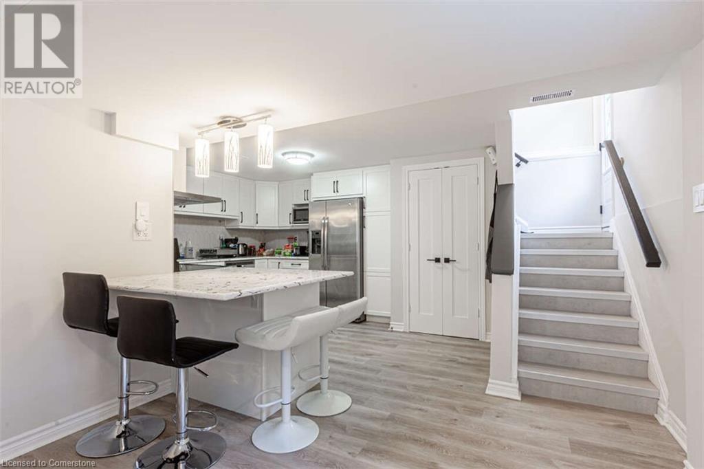 3438 Enniskillen Circle, Mississauga, Ontario  L5C 2N1 - Photo 25 - 40757173