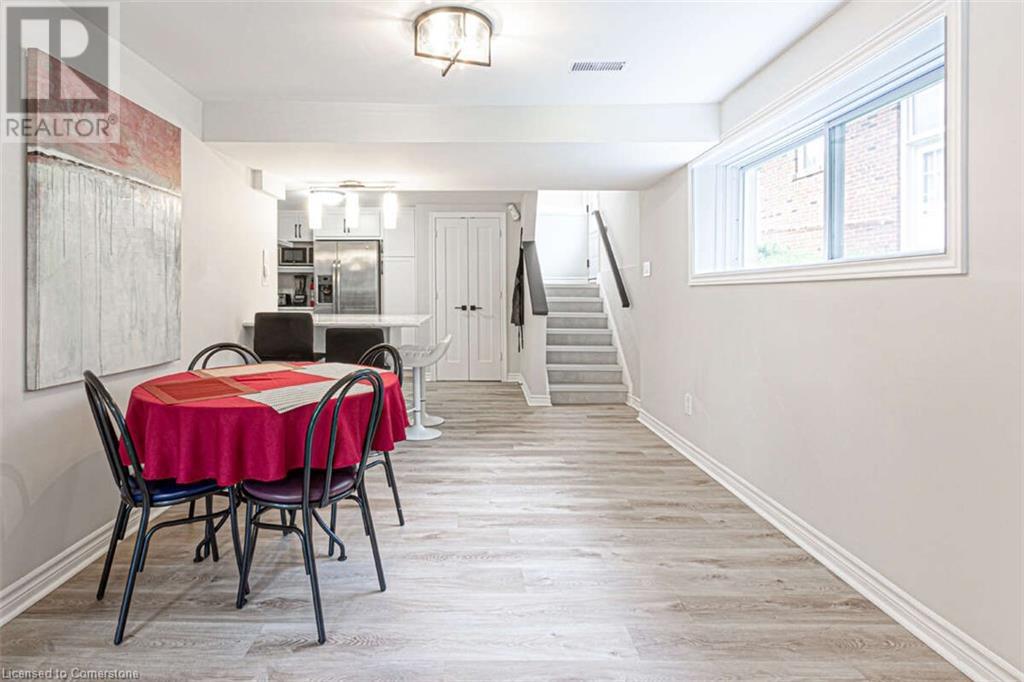 3438 Enniskillen Circle, Mississauga, Ontario  L5C 2N1 - Photo 31 - 40757173