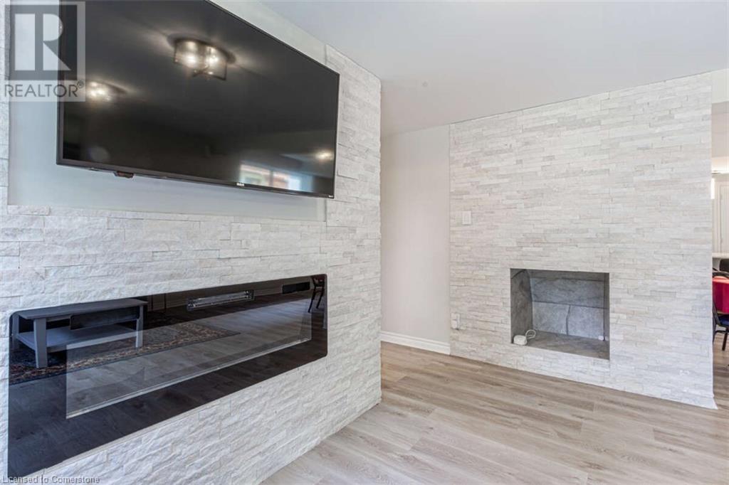 3438 Enniskillen Circle, Mississauga, Ontario  L5C 2N1 - Photo 33 - 40757173