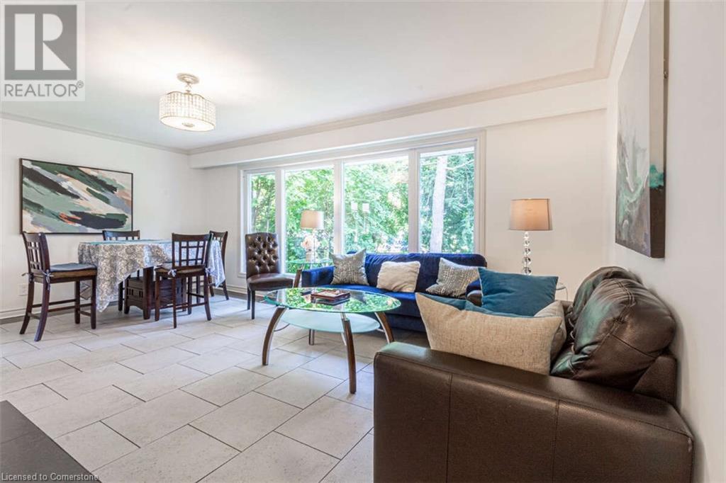 3438 Enniskillen Circle, Mississauga, Ontario  L5C 2N1 - Photo 6 - 40757173