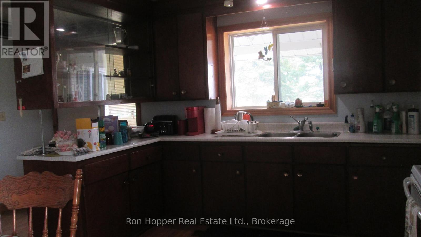 73 Boat Lake Road, South Bruce Peninsula, Ontario  N0H 2T0 - Photo 12 - X12323378