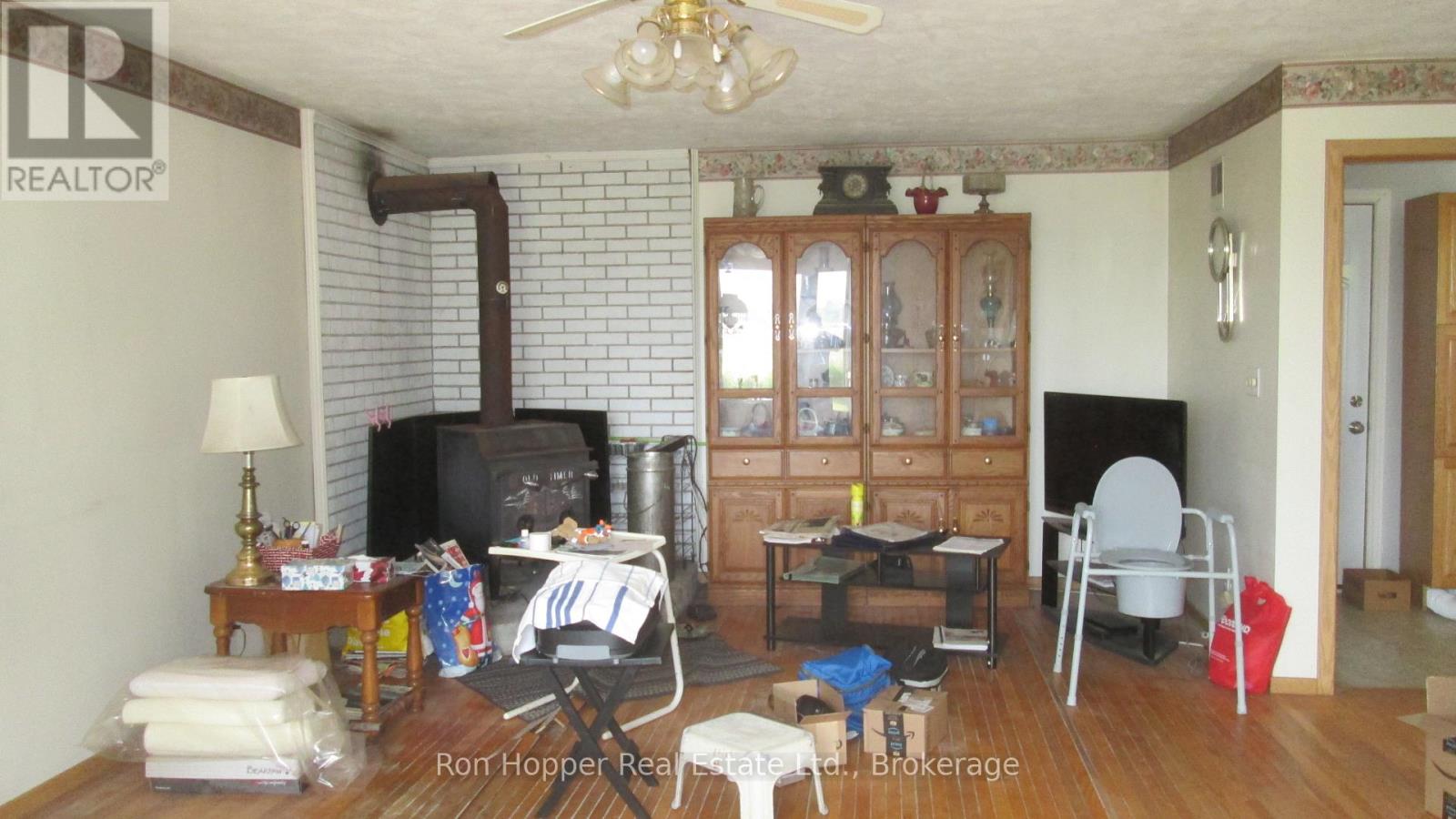 73 Boat Lake Road, South Bruce Peninsula, Ontario  N0H 2T0 - Photo 7 - X12323378