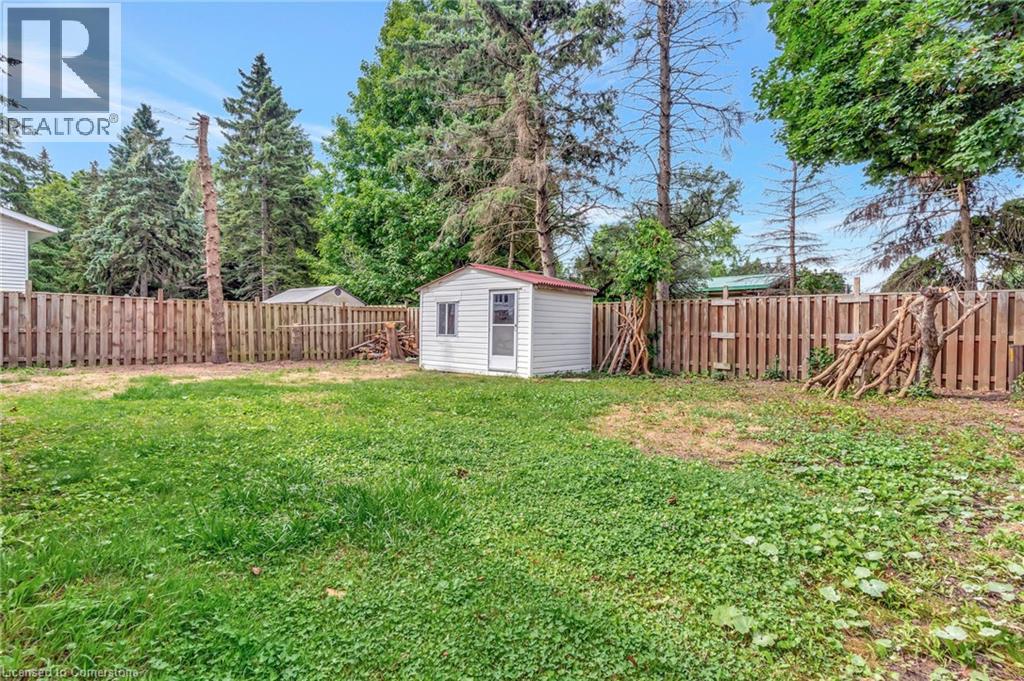 8 Mayfair Court, Kitchener, Ontario  N2A 1M9 - Photo 32 - 40757242