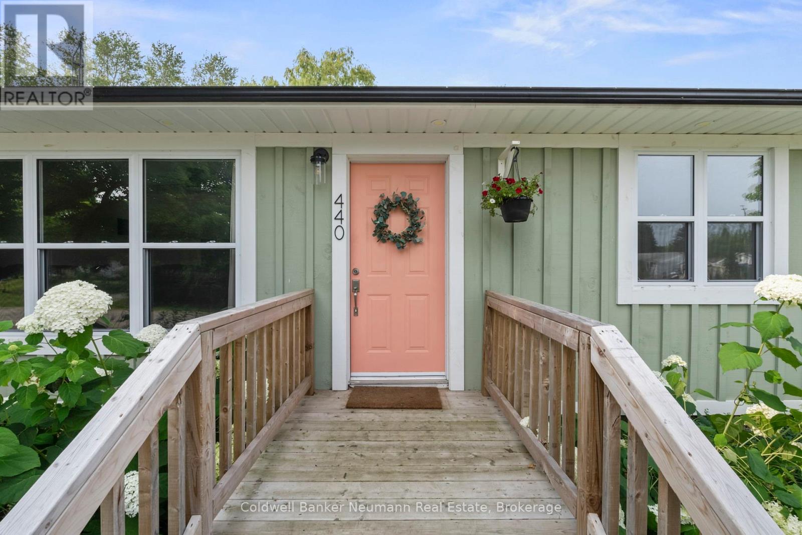 440 Provincial Street, Saugeen Shores, Ontario  N0H 2C1 - Photo 3 - X12324058