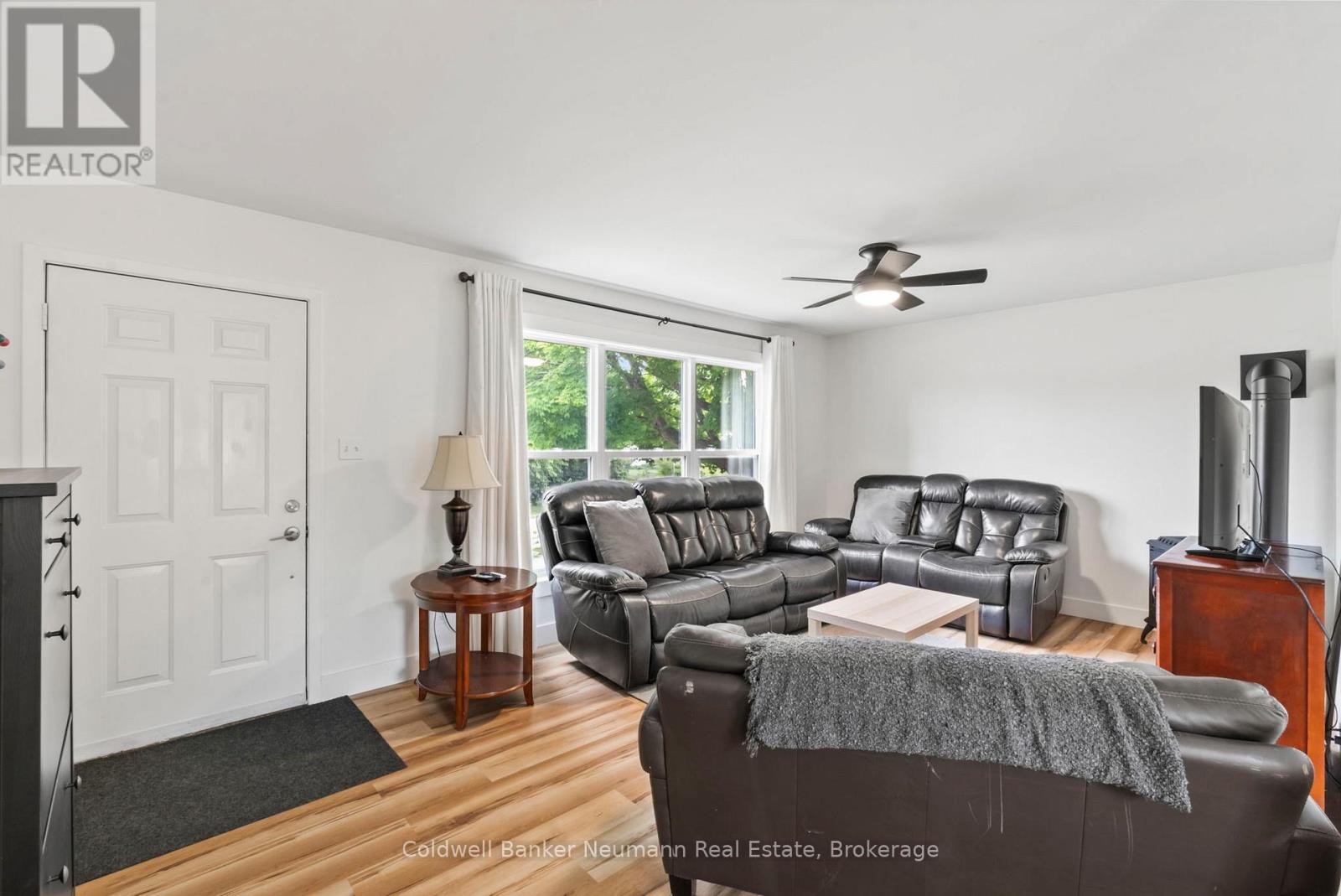 440 Provincial Street, Saugeen Shores, Ontario  N0H 2C1 - Photo 5 - X12324058