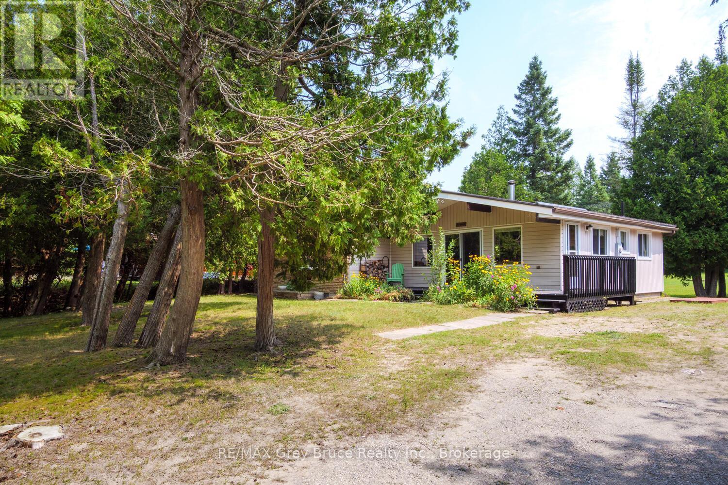 465 SHORELINE AVENUE, South Bruce Peninsula, Ontario