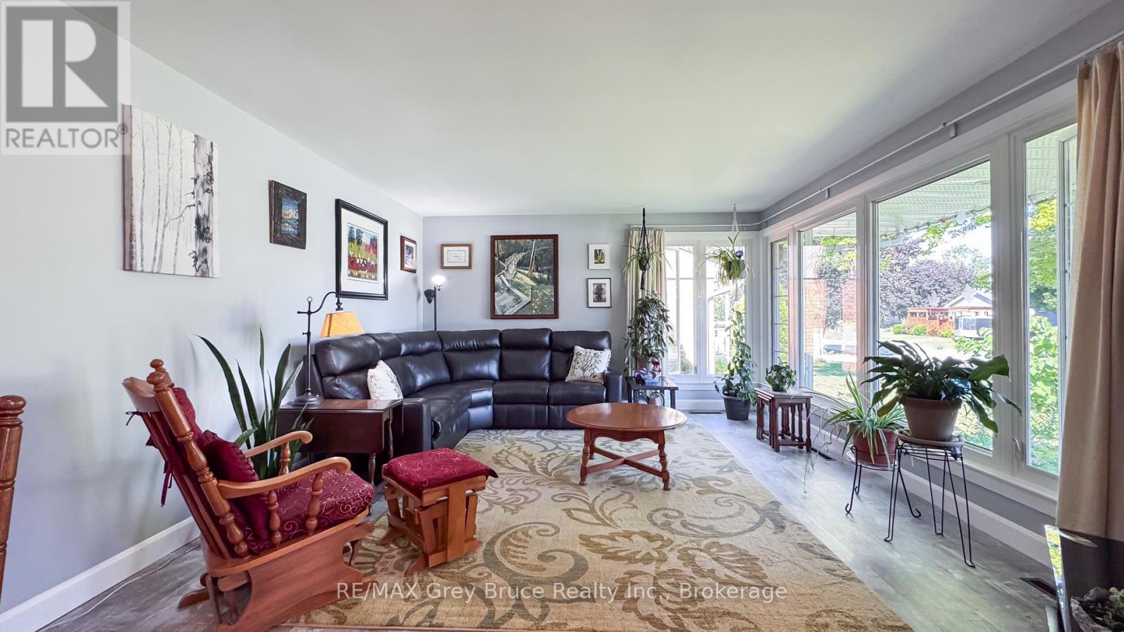 785 4th Street E, Owen Sound, Ontario  N4K 1B5 - Photo 4 - X12324340