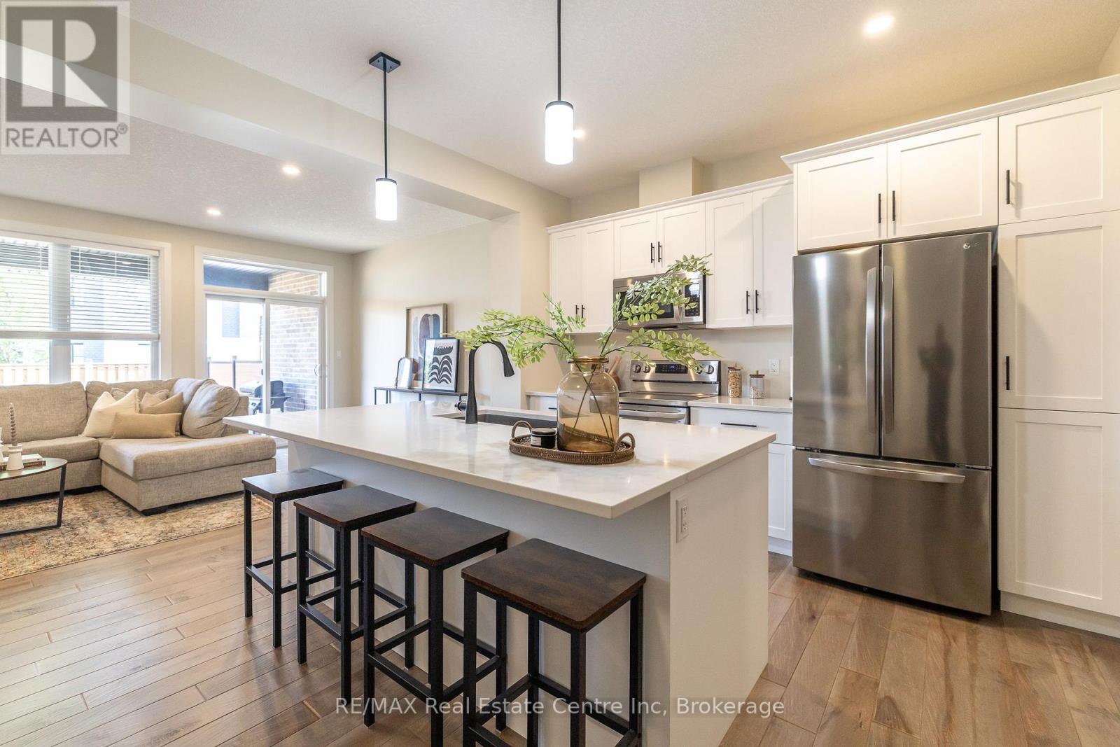 69 REA DRIVE, Centre Wellington, Ontario