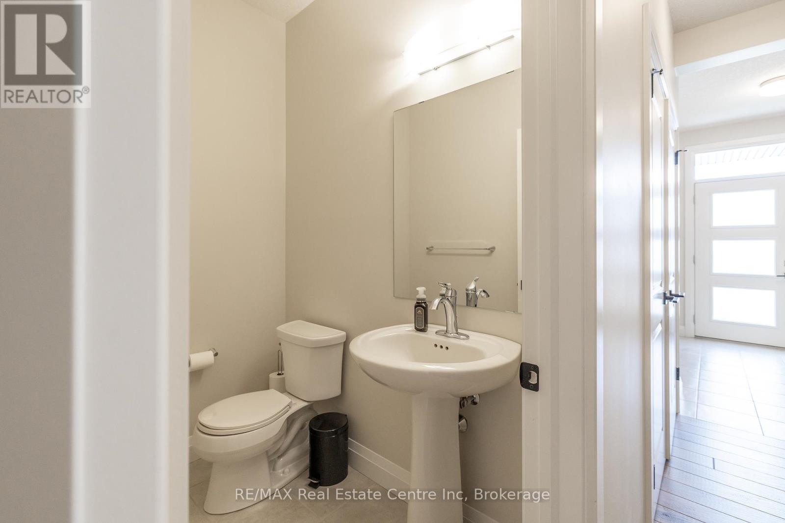 69 Rea Drive, Centre Wellington, Ontario  N1M 0H5 - Photo 13 - X12324359