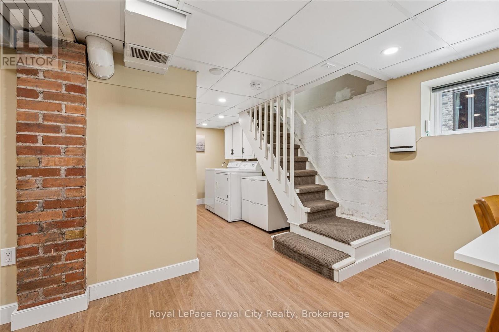 33 Mary Street, Guelph, Ontario  N1G 2A6 - Photo 28 - X12324563