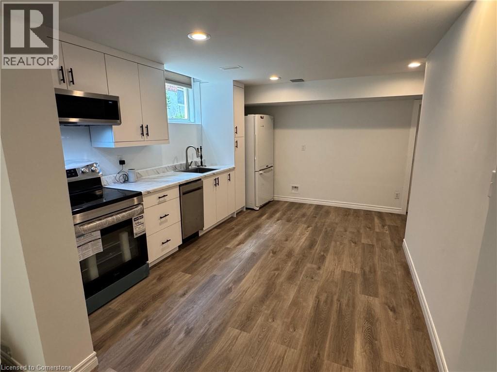 160 Fallowfield Drive Unit# Lower, Kitchener, Ontario  N2C 2T4 - Photo 3 - 40757252