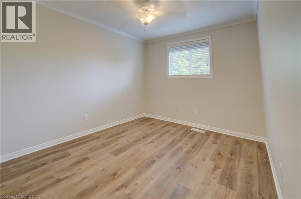 636 Inglis Falls Place, Waterloo, Ontario  N2V 2L4 - Photo 15 - 40756601