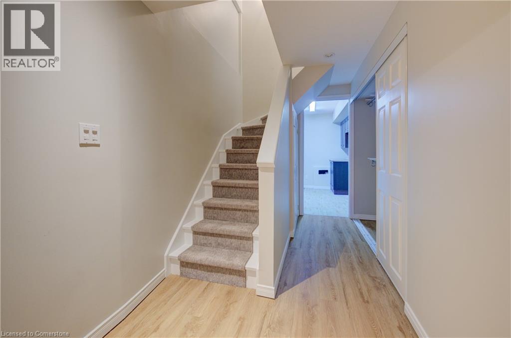636 Inglis Falls Place, Waterloo, Ontario  N2V 2L4 - Photo 17 - 40756601