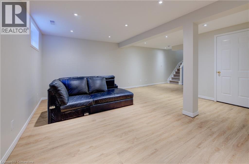 636 Inglis Falls Place, Waterloo, Ontario  N2V 2L4 - Photo 20 - 40756601