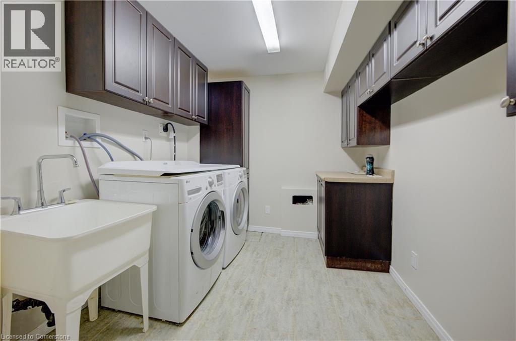 636 Inglis Falls Place, Waterloo, Ontario  N2V 2L4 - Photo 22 - 40756601