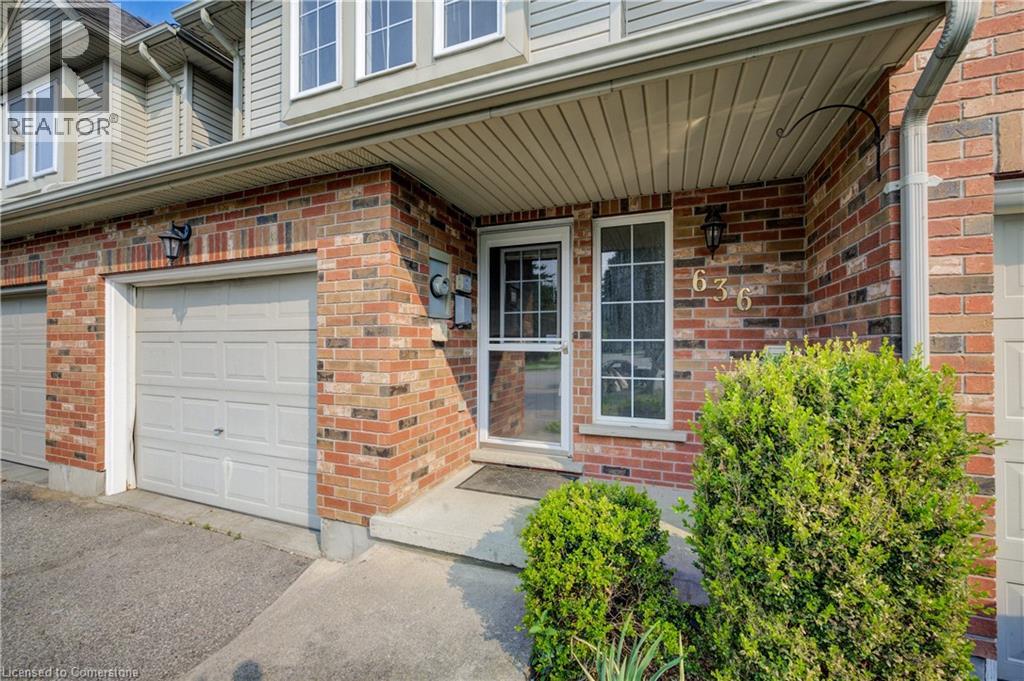 636 Inglis Falls Place, Waterloo, Ontario  N2V 2L4 - Photo 3 - 40756601