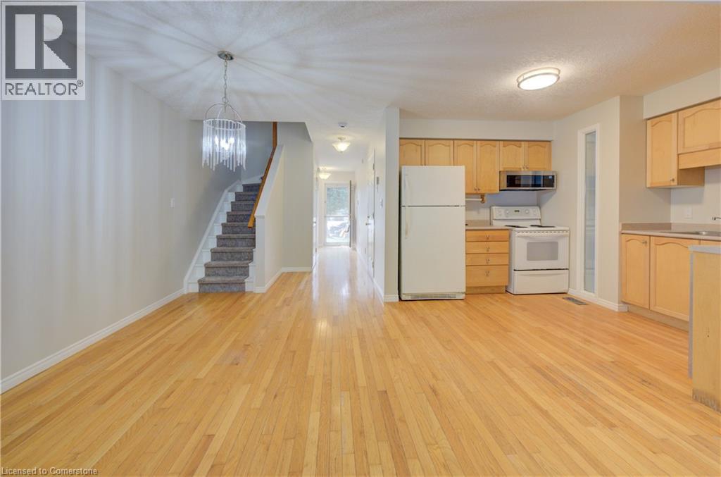 636 Inglis Falls Place, Waterloo, Ontario  N2V 2L4 - Photo 9 - 40756601