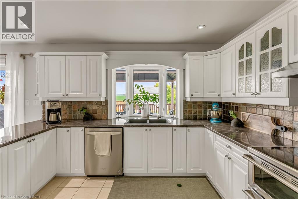 182 Snyders Road W, Baden, Ontario  N3A 2L9 - Photo 15 - 40757316