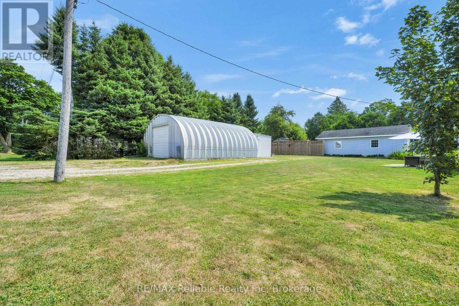 252 Kings Road, Central Huron, Ontario  N0M 2H0 - Photo 14 - X12324747