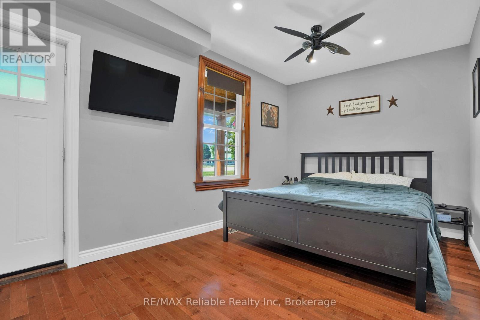 252 Kings Road, Central Huron, Ontario  N0M 2H0 - Photo 36 - X12324747