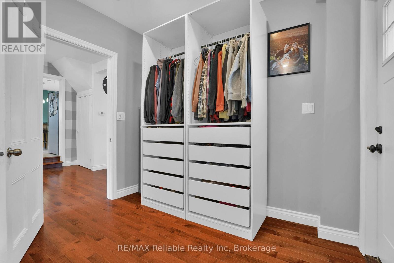 252 Kings Road, Central Huron, Ontario  N0M 2H0 - Photo 37 - X12324747