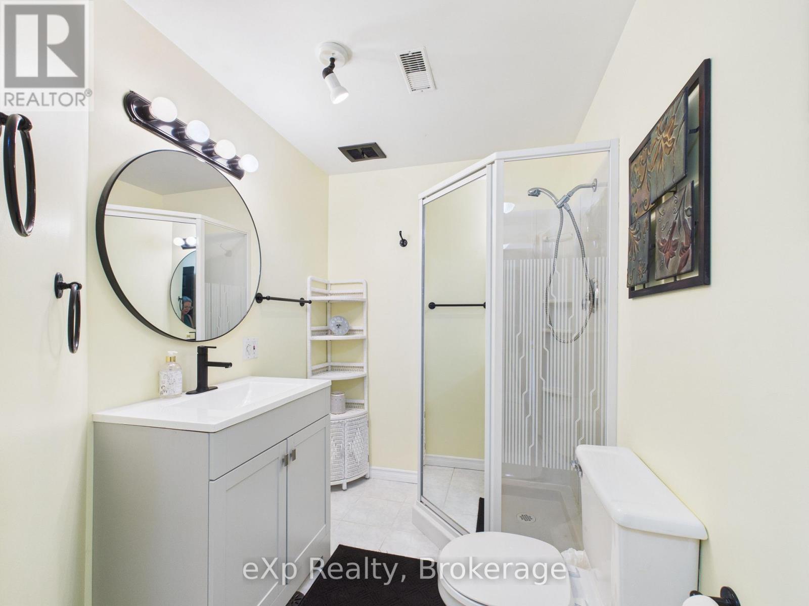 1567 Bruce Road 4, R.r. 2 Road, Brockton, Ontario  N0G 2V0 - Photo 18 - X12324793