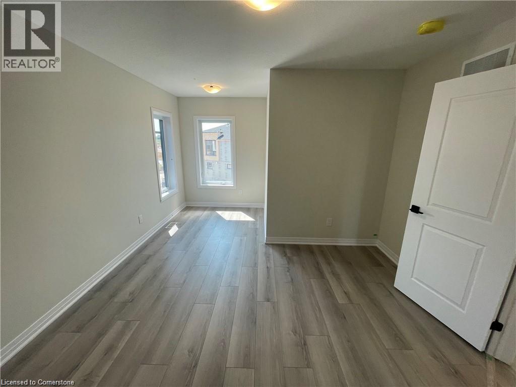 15 Stauffer Woods Trail Unit# 33, Kitchener, Ontario  N2P 0L1 - Photo 5 - 40757065
