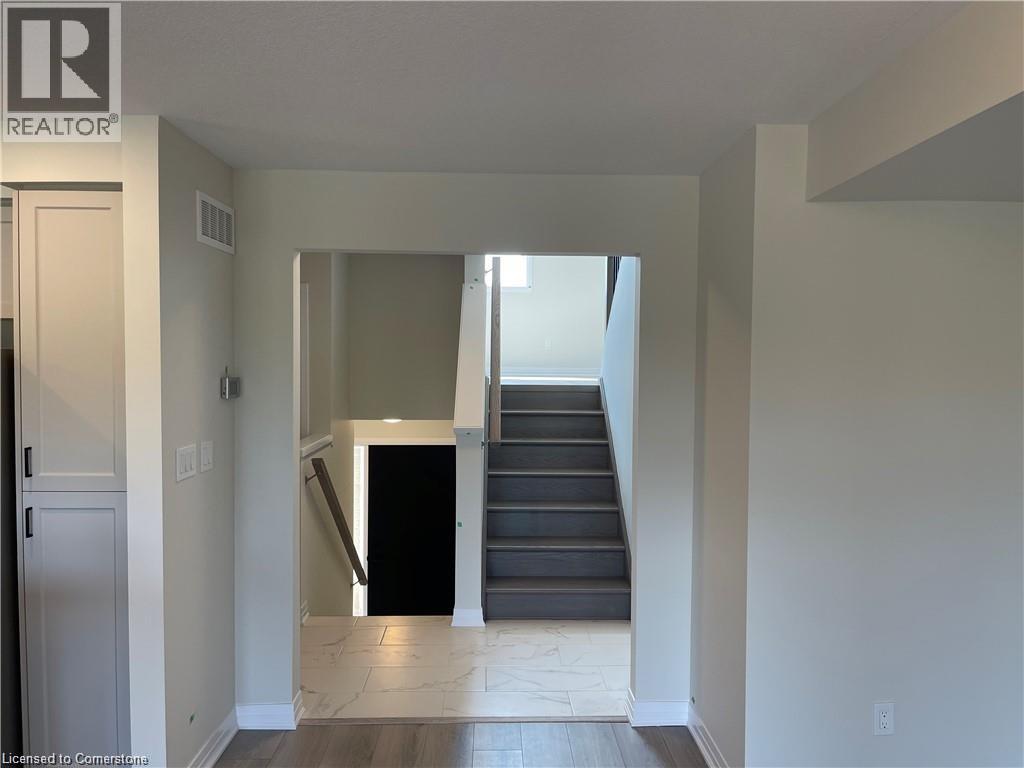 15 Stauffer Woods Trail Unit# 33, Kitchener, Ontario  N2P 0L1 - Photo 8 - 40757065
