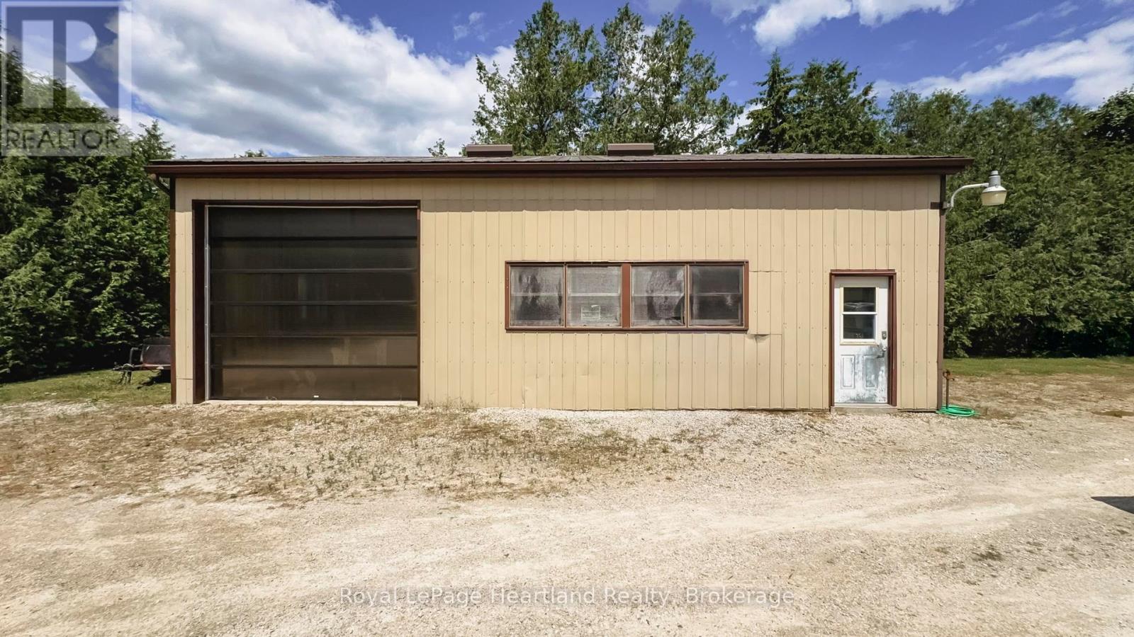 40158 Cranbrook Road, Morris Turnberry, Ontario  N0G 1H0 - Photo 16 - X12324874