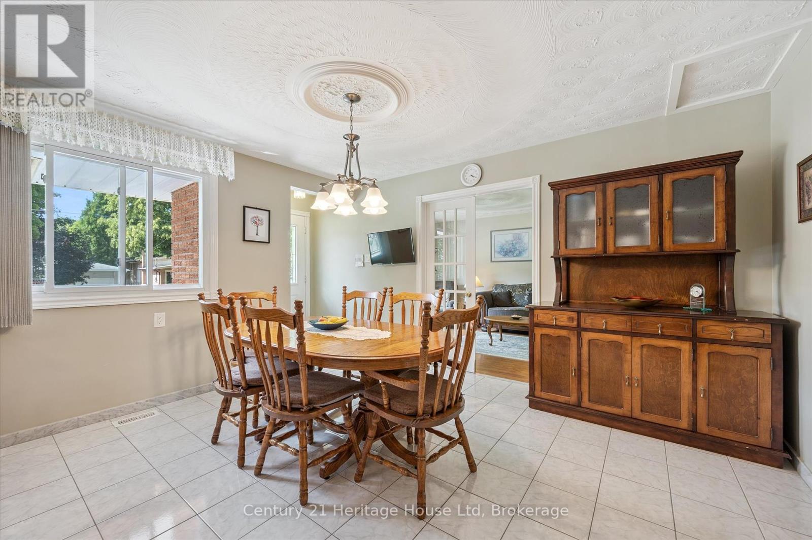 17 Dalebrook Place, Guelph, Ontario  N1E 1A7 - Photo 8 - X12324880