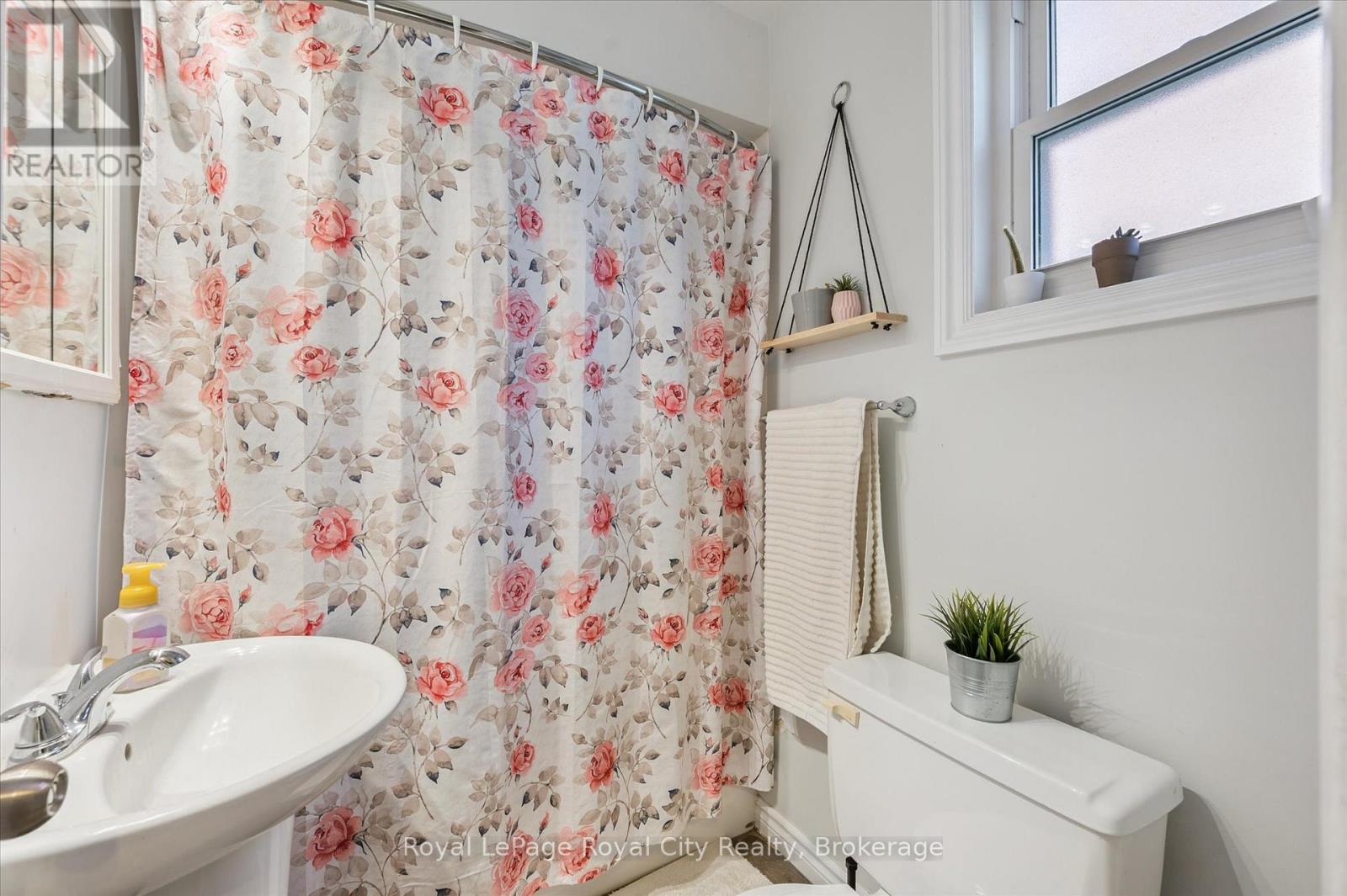 148 Suffolk Street W, Guelph, Ontario  N1H 2J5 - Photo 12 - X12325104