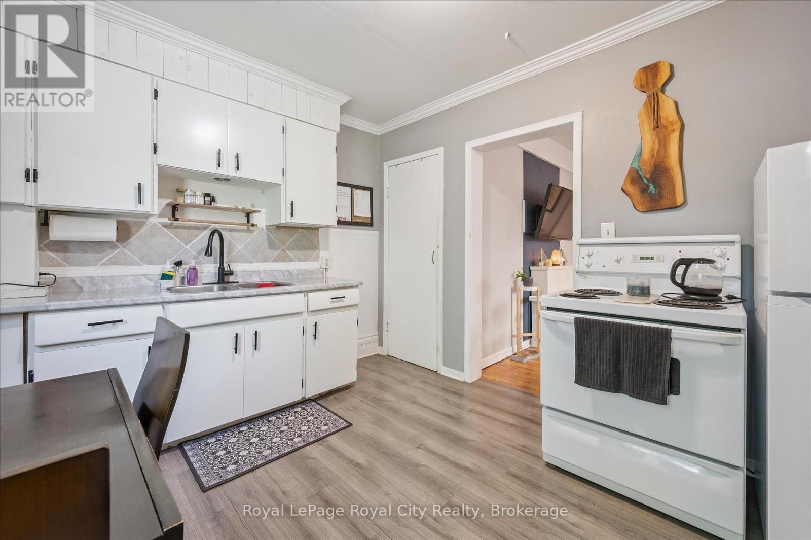 148 Suffolk Street W, Guelph, Ontario  N1H 2J5 - Photo 8 - X12325104