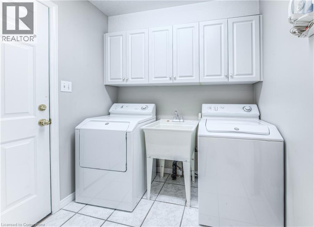 85 Candle Crescent, Kitchener, Ontario  N2P 2K8 - Photo 30 - 40757354