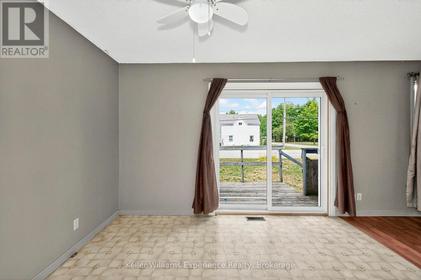 4 Cardinal Lane, Tiny, Ontario  L0L 2T0 - Photo 11 - S12325296