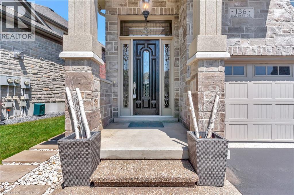 136 Oak Park Drive, Waterloo, Ontario  N2K 0B3 - Photo 4 - 40757436