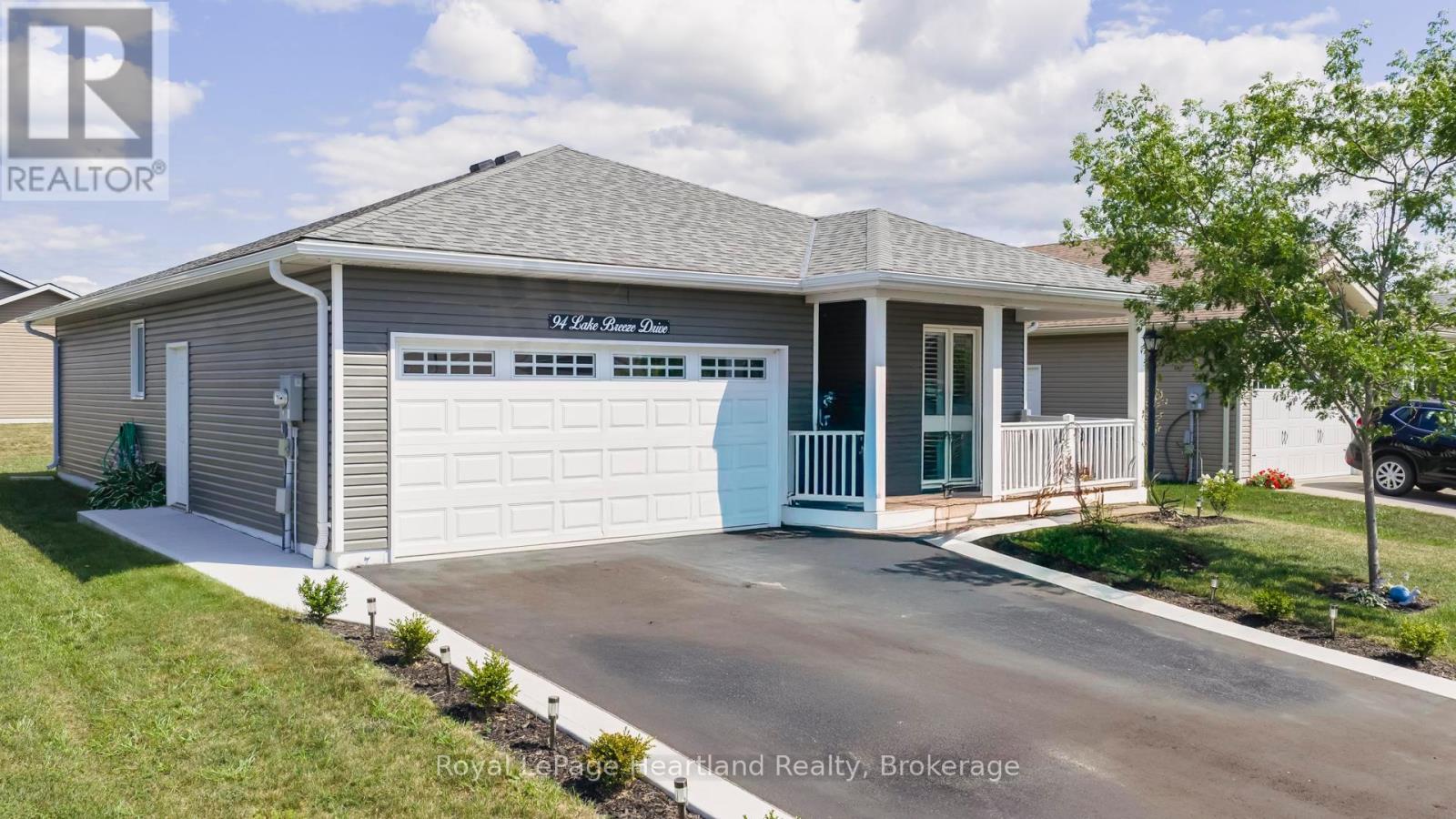 94 Lake Breeze Drive, Ashfield-Colborne-Wawanosh, Ontario  N7A 0B9 - Photo 42 - X12325498