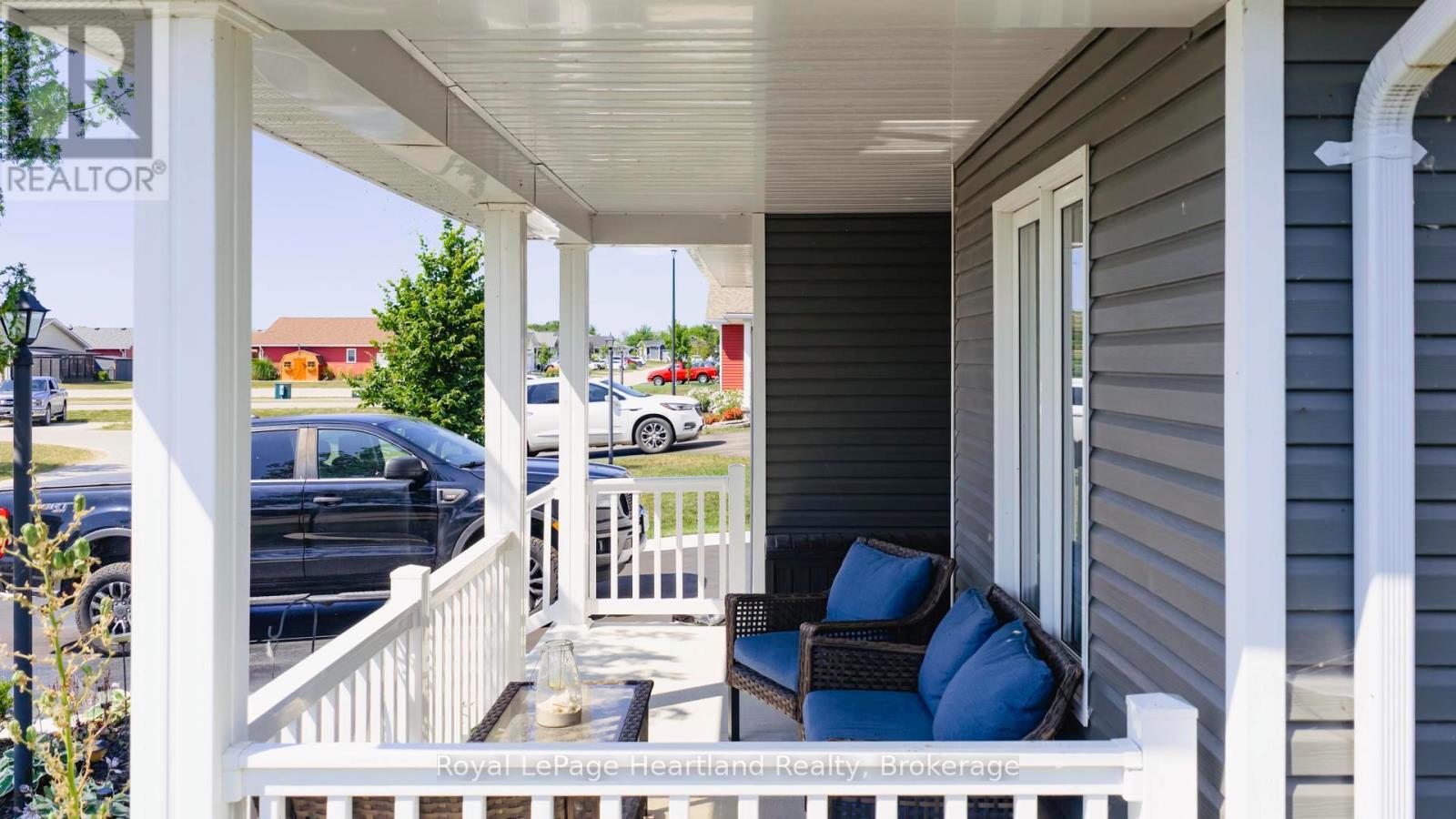 94 Lake Breeze Drive, Ashfield-Colborne-Wawanosh, Ontario  N7A 0B9 - Photo 46 - X12325498