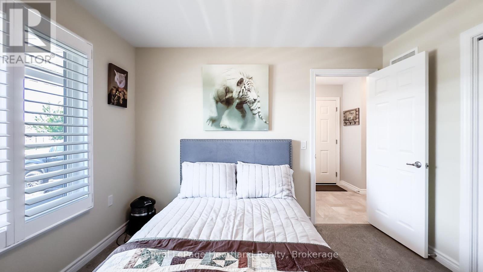 94 Lake Breeze Drive, Ashfield-Colborne-Wawanosh, Ontario  N7A 0B9 - Photo 7 - X12325498