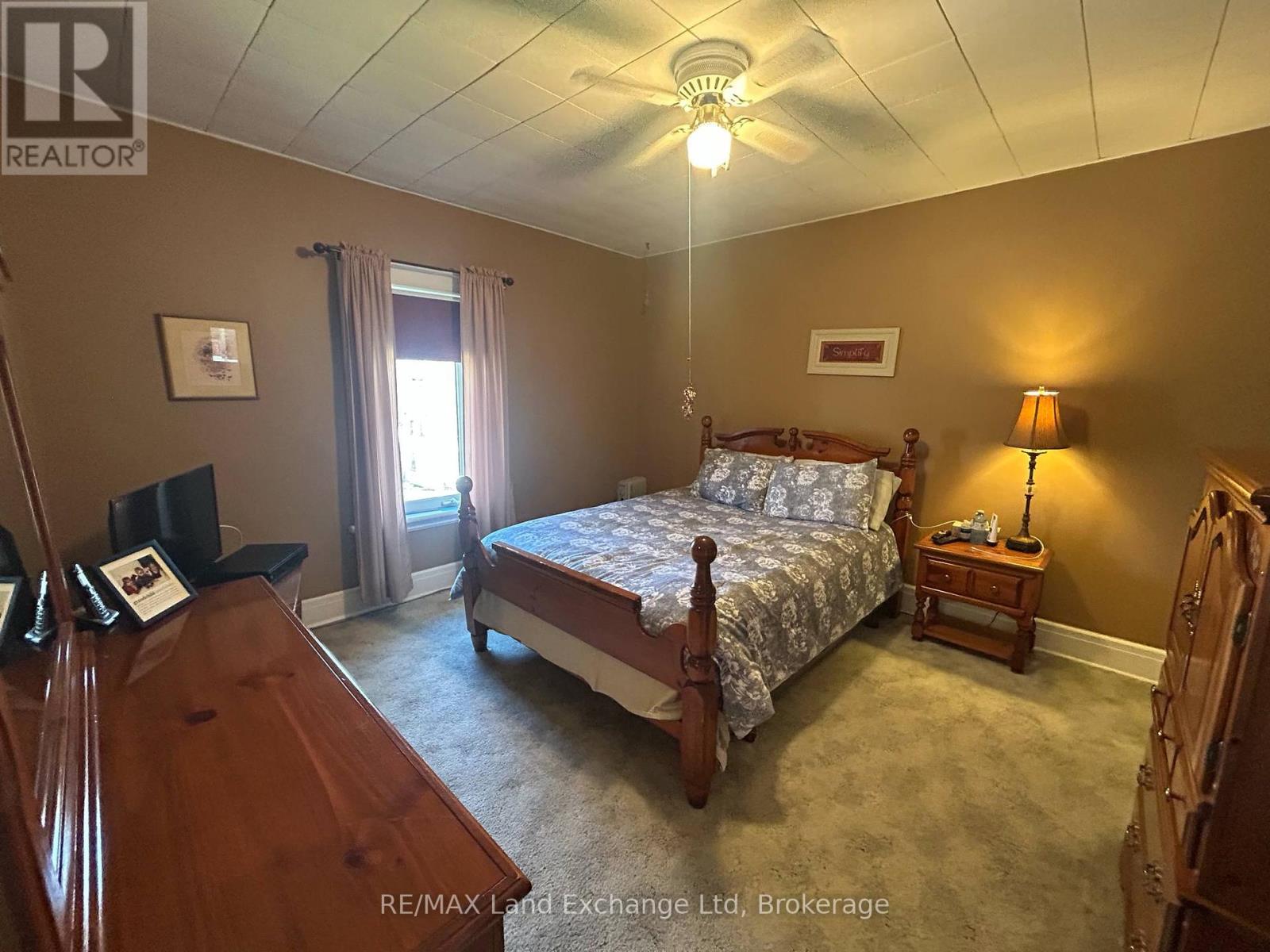 327 Frances Street, North Huron, Ontario  N0G 2W0 - Photo 25 - X12325765