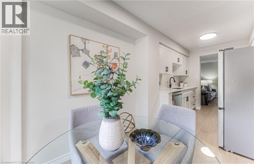219 Kingswood Drive Unit# 5, Kitchener, Ontario  N2E 3J4 - Photo 4 - 40757029