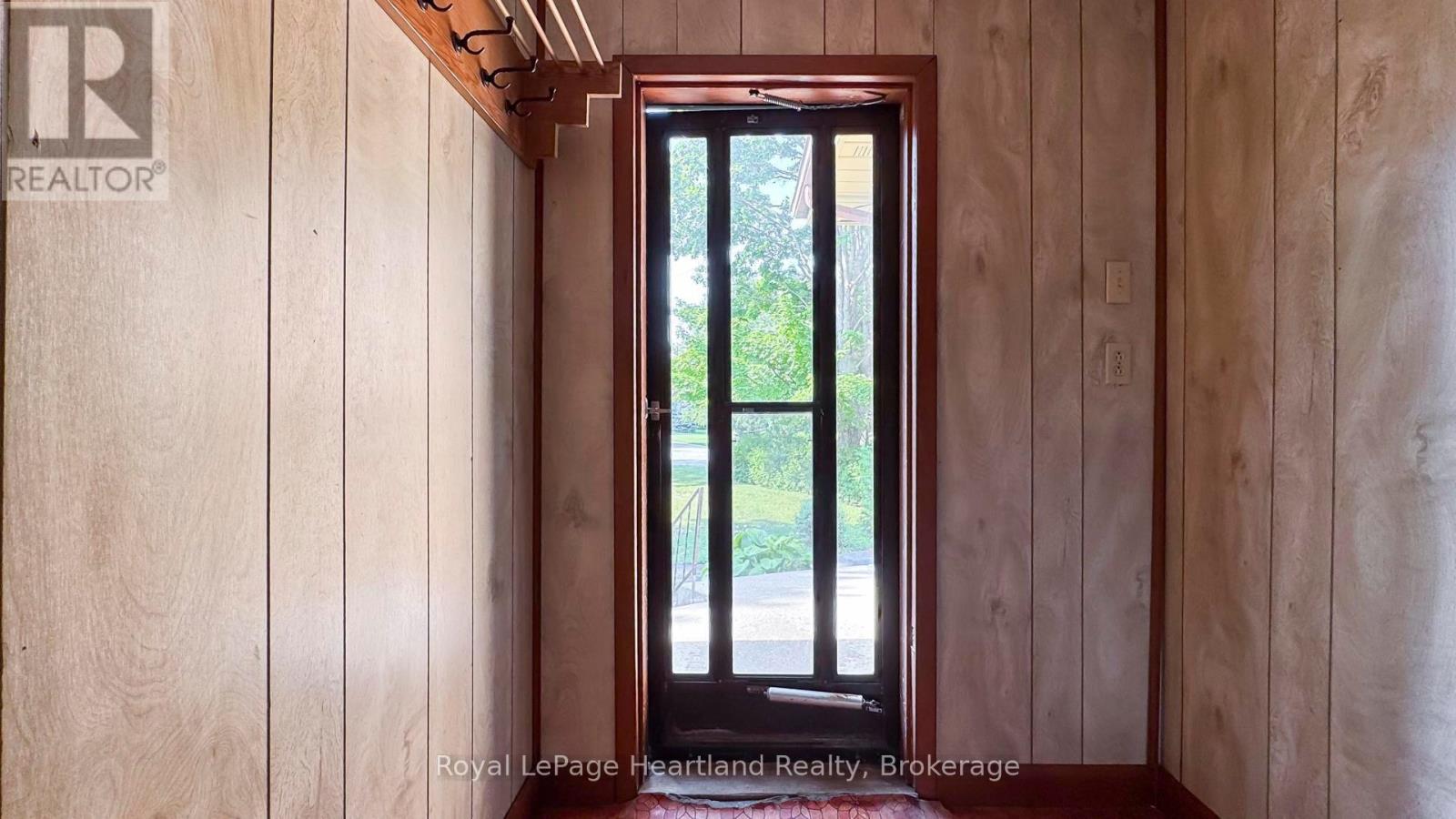 157 Dunlop Street, Central Huron, Ontario  N0M 1L0 - Photo 7 - X12326192