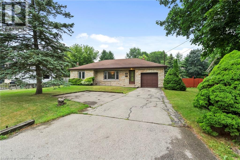 265 FIDDLERS GREEN Road, Ancaster, Ontario