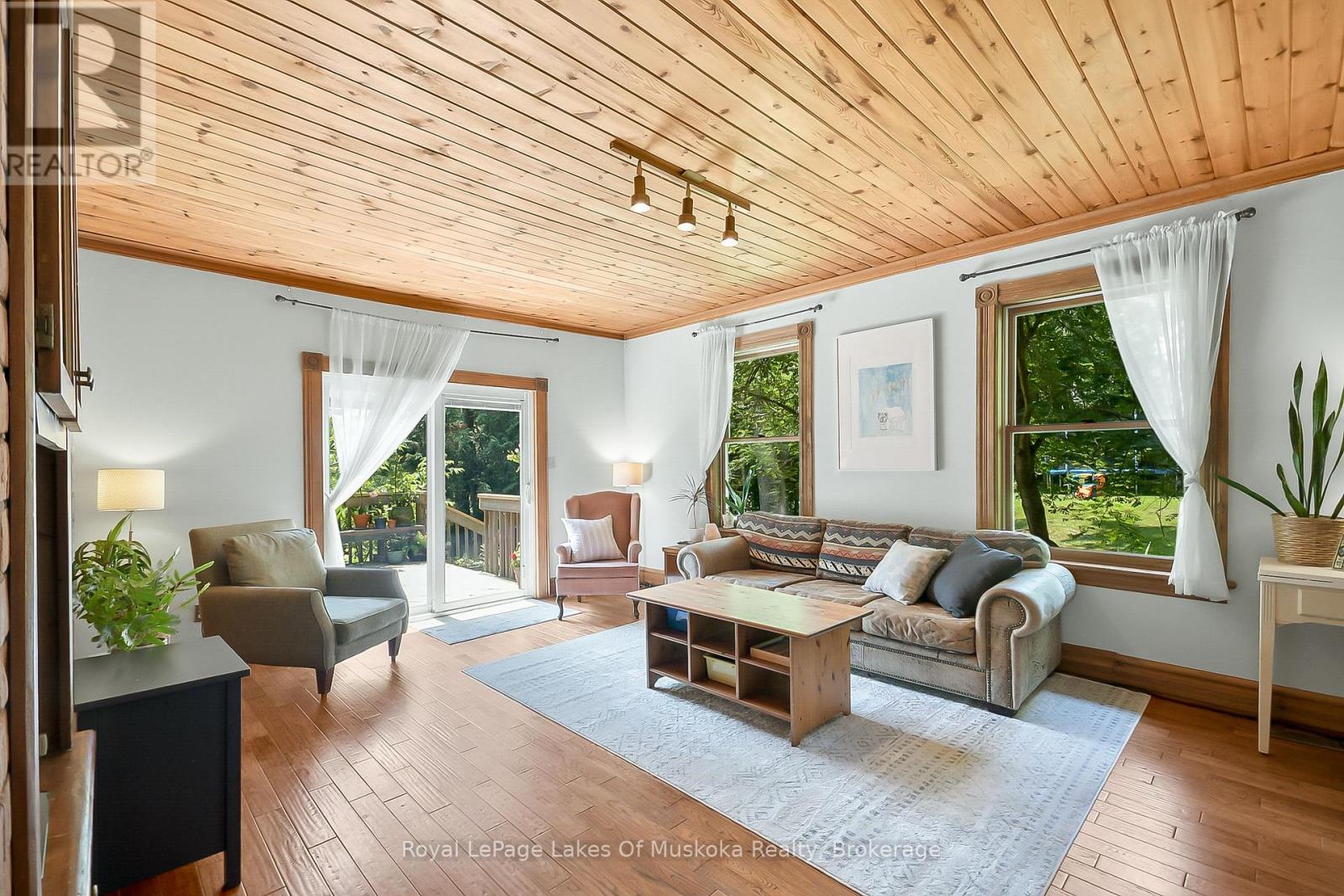 98 Muskoka Road, Bracebridge, Ontario  P1L 1H4 - Photo 26 - X12326588